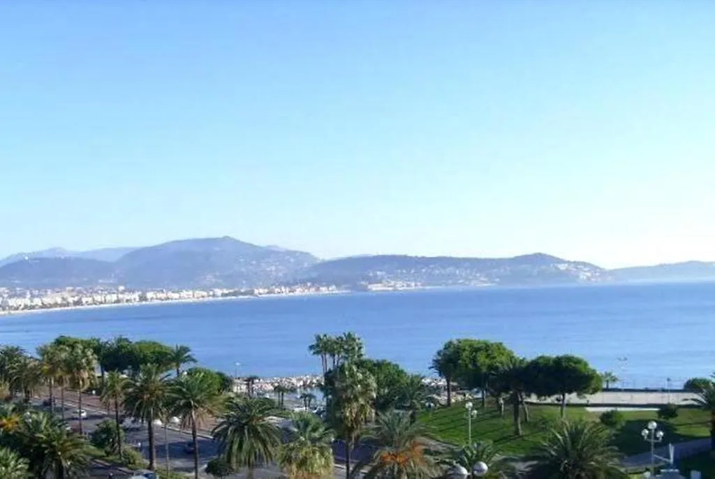 Le Riviera Plage Apartment Nice France